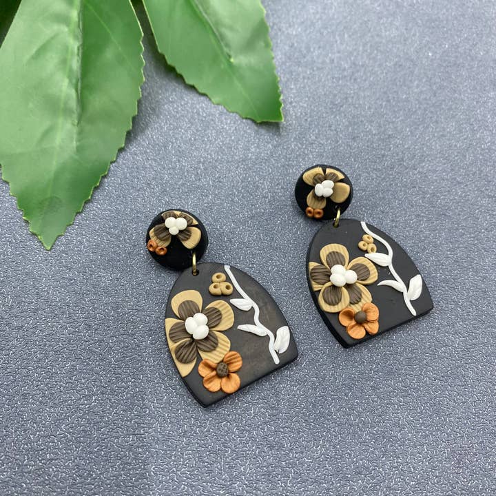 Mio Queena - Wholesale Dangle Earrings - Flower Style Geometric Polymer Clay Earrings1