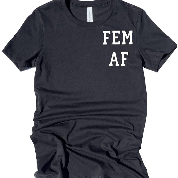 Feminist Af Kvinders T-shirt | Feminisme Tee | Unik gave til hende | Girl Power Feminisme Shirt | Kvinder Empowerment for engroshandel hos The Mini Mart Studio