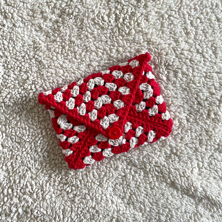 Yarn under – wholesale Book cover – Crochet Kindle Sleeve4