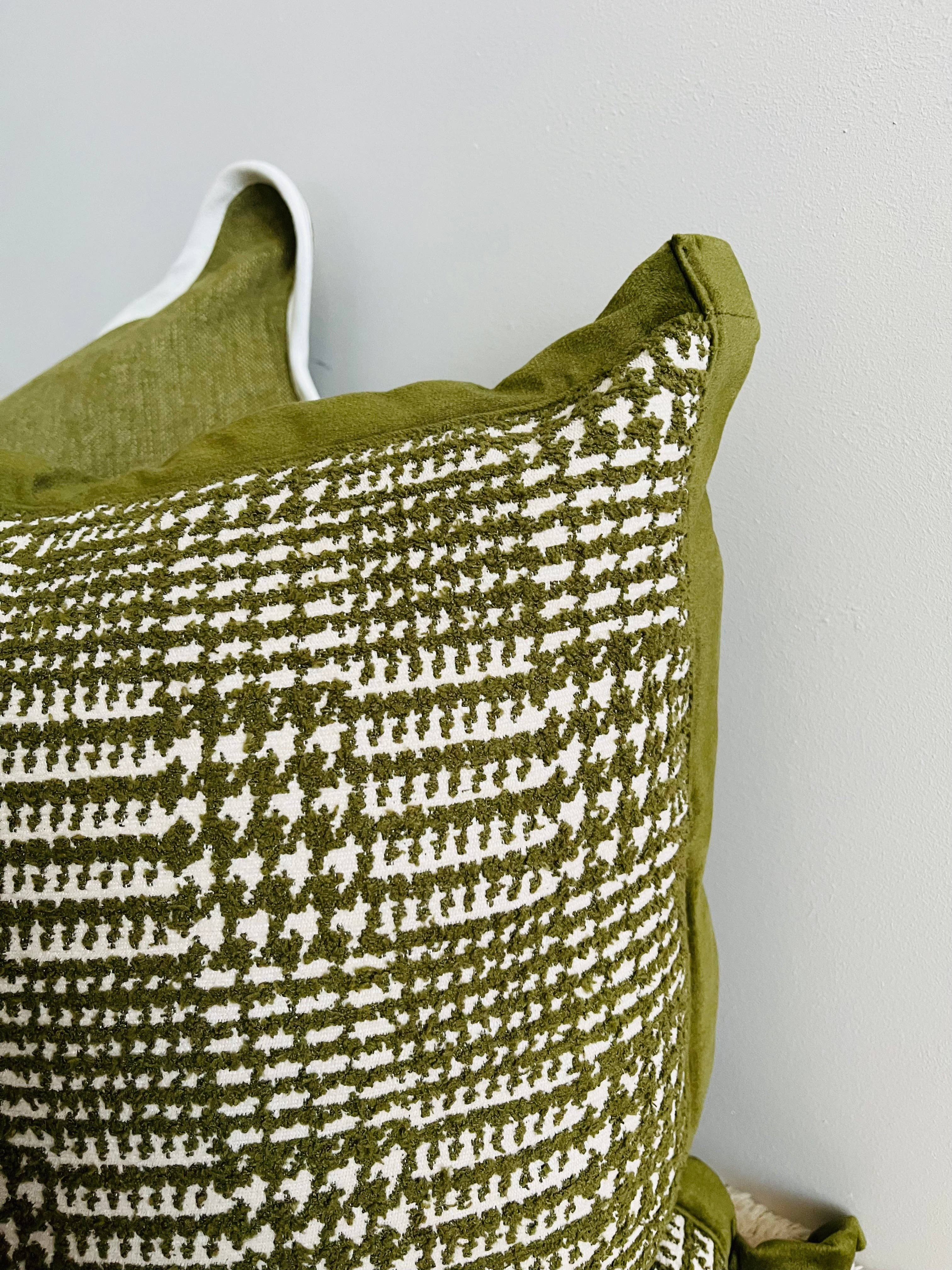 Mama and Tochter – wholesale Throw pillow cover – Velvet Houndstooth Cushion Cover - Green1