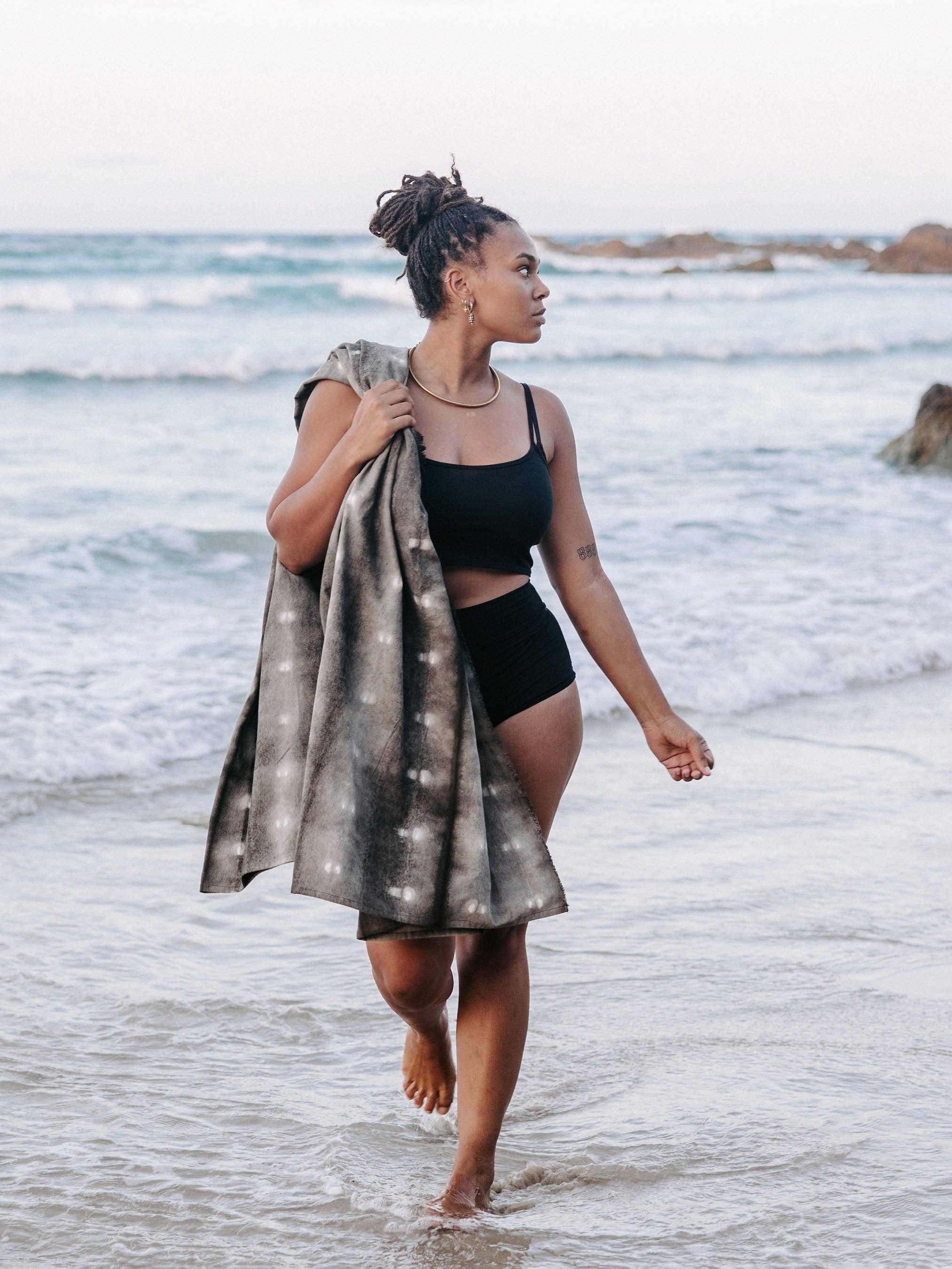 IDIS - Wholesale Throw blanket - Charcoal Plant Dye Throw3