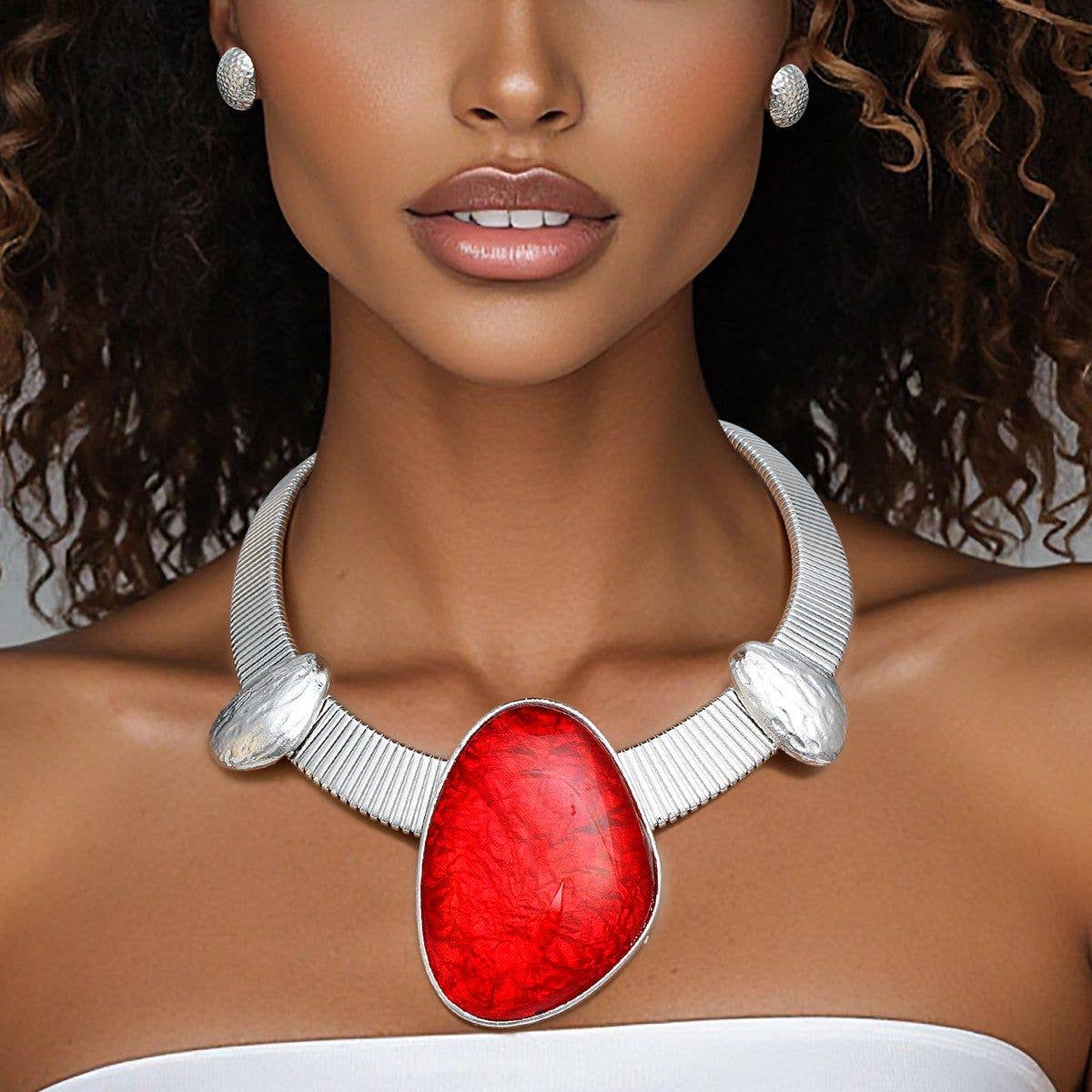 Collar Silver Omega Red Resin Tribal Necklace for wholesale on Faire0