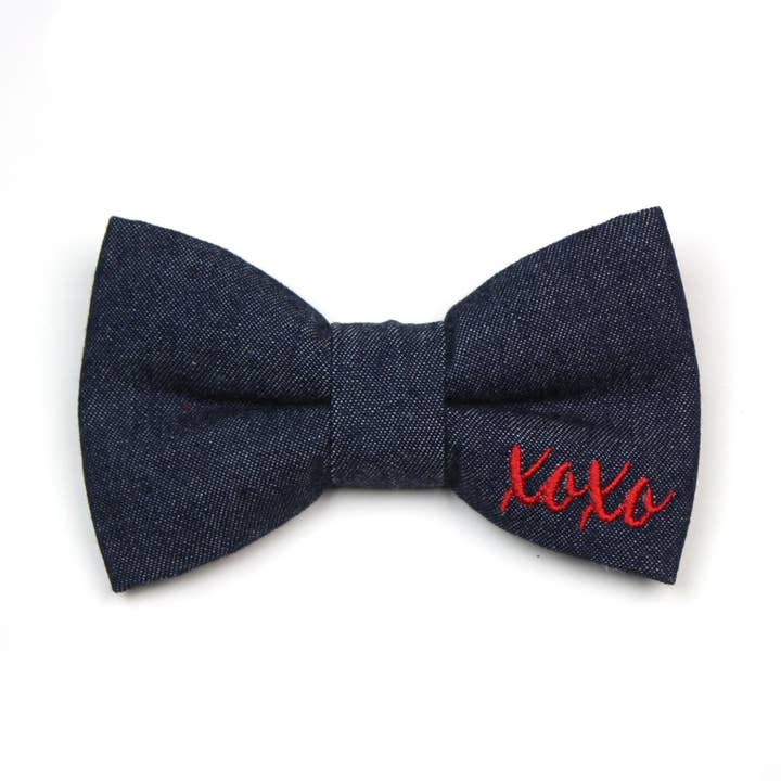 Alla hjärtans dag husdjursfluga - XOXO - för wholesale av Dusidog