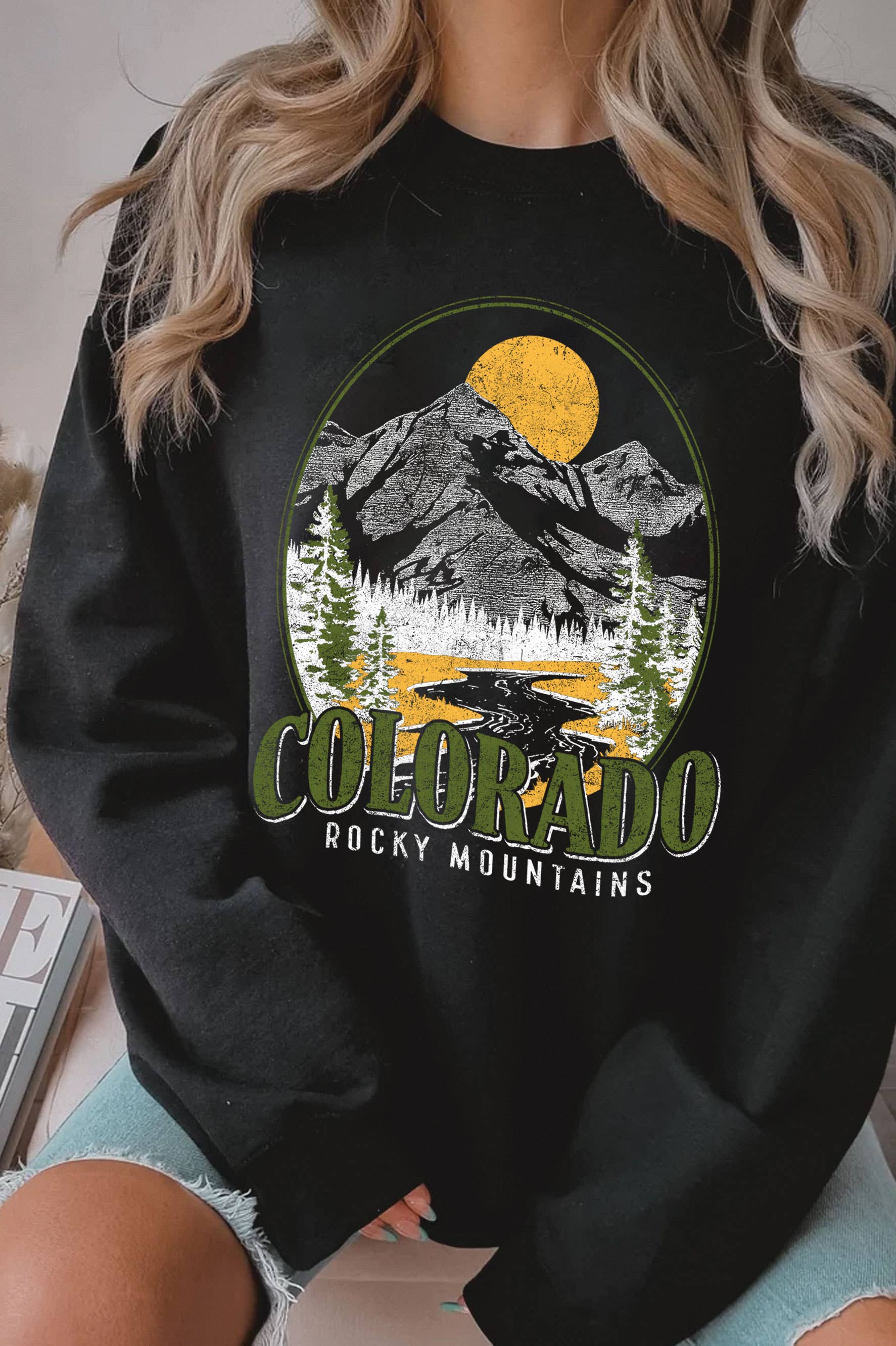 Rustee Clothing - Vente Sweat-shirt à imprimés – unisexe - SWEAT-SHIRTS BROSSÉS GRAPHIQUES DES MONTAGNES ROCHEUSES DU COLORADO 0