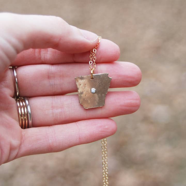 Bang-Up Betty - Vente Colliers à pendentif - Arkansas State Collier avec Oxyde de Zirconium « Diamant »2