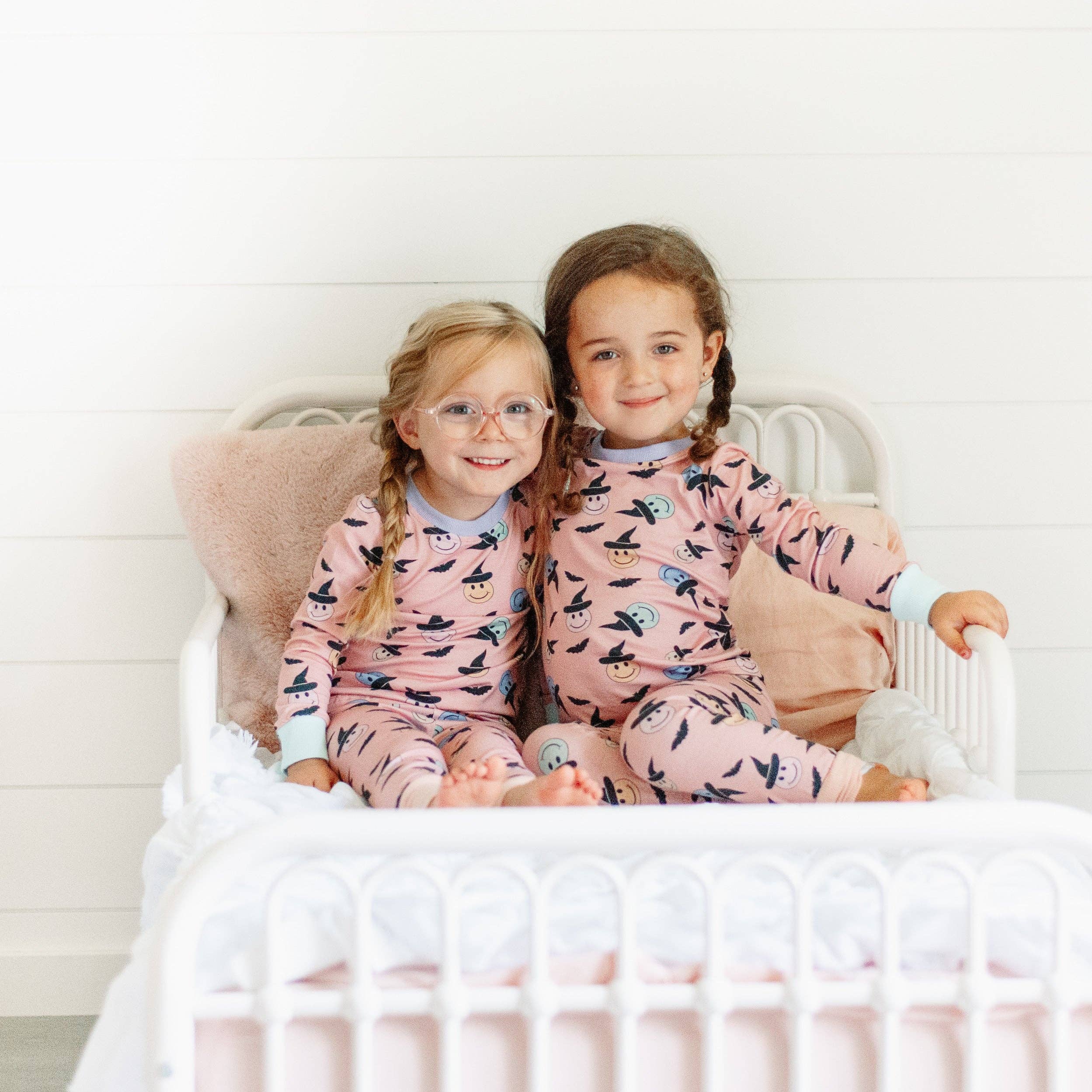 Fancy Shmancy Baby – wholesale Sleepwear set – Kids – Pink halloween PJs4