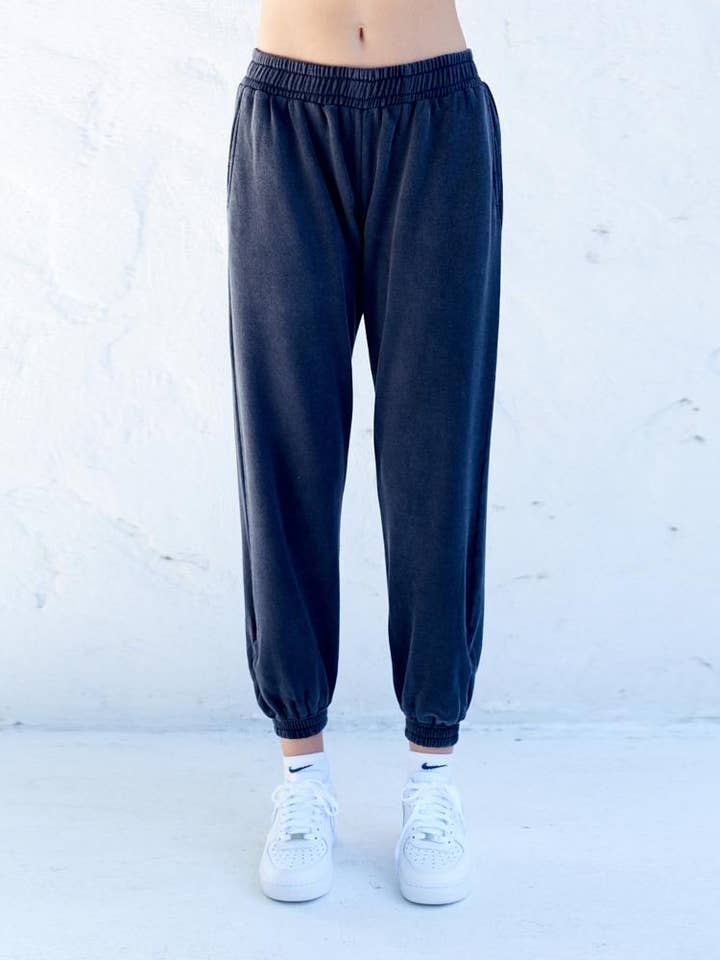 Black High Waisted Mjukisbyxor för wholesale av Uncommonbasics