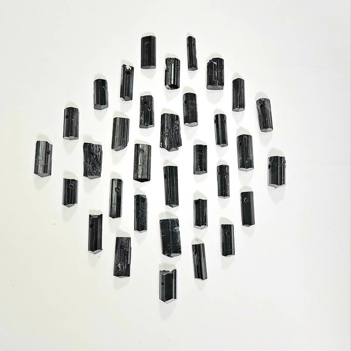 Pendente in Tormalina Nera con Foro da 3 mm per la vendita all'ingrosso da parte di The Texas Rocks