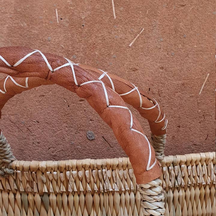HandmadeBestSeller – wholesale Basket – Reed Storage baskets - leather handles