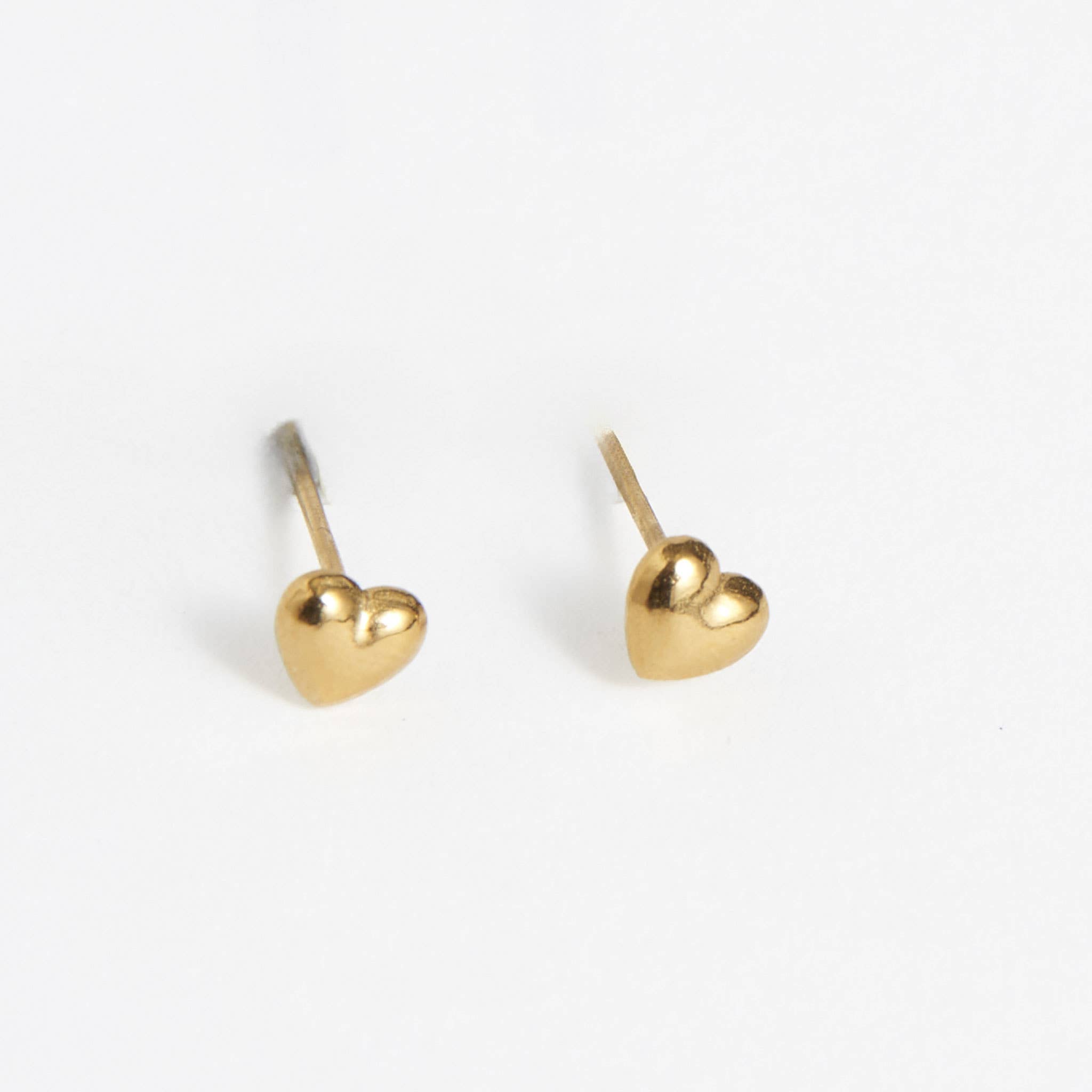 Howard's – wholesale Stud/post earrings – Waterproof Earrings Puffy Heart Studs in Gold & Steel3