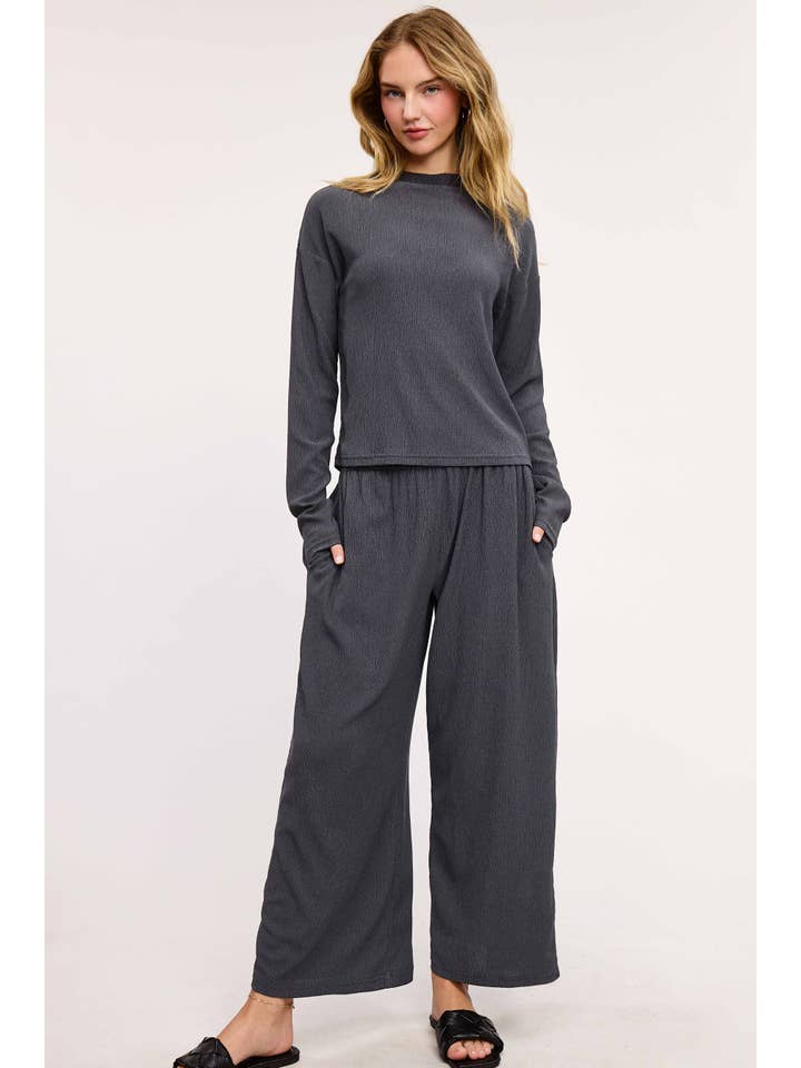 La Miel - Wholesale Lounge Set - Women's - HSET2521-Stretchy Crinkled Fabric Relaxed Fit Lounge Set