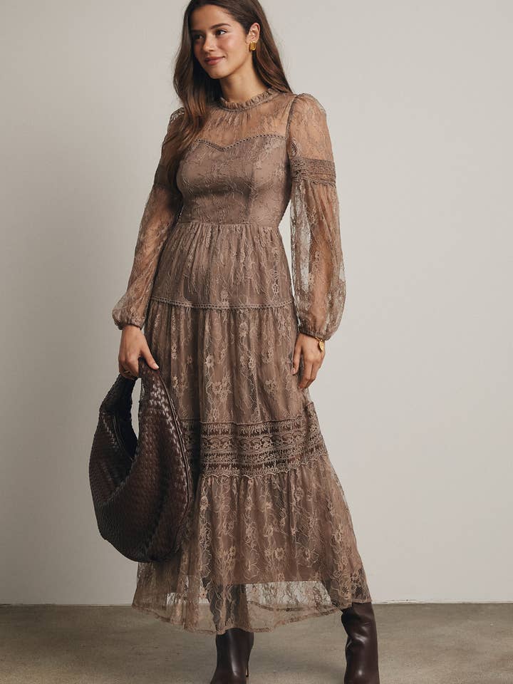 Stufenlangarm-Spitzen-Maxikleid FD0007 für den Großhandel von Forte