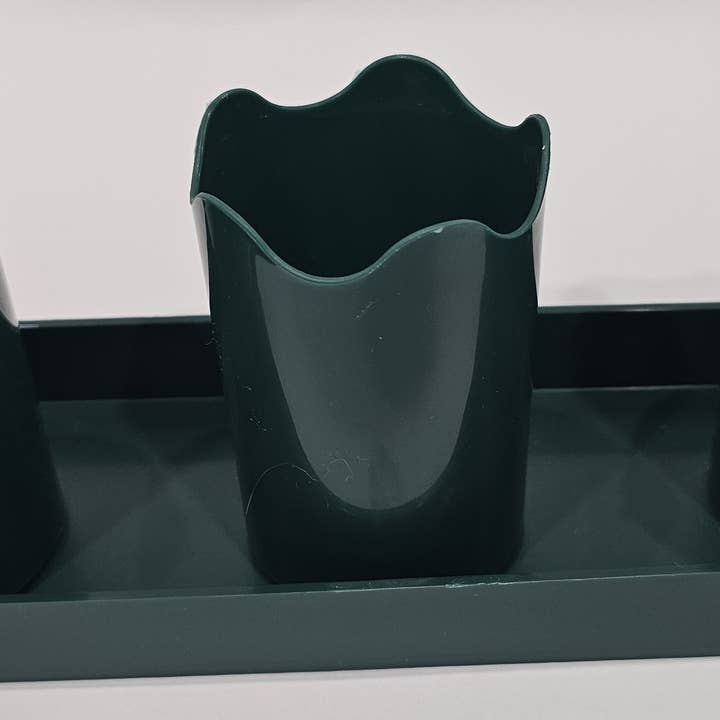 Austin Planter - Wholesale Plant Pot - Wavy 2-inch APW Flower 3-Pots with 1-Rectangle Saucer