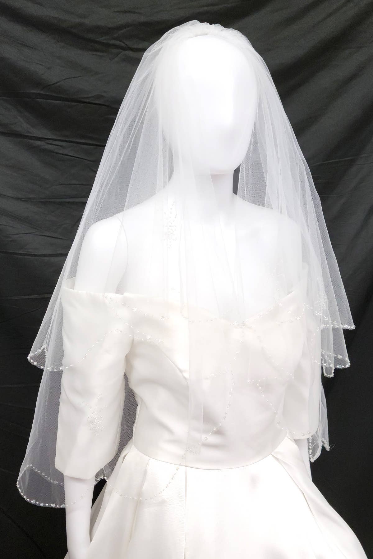 White Wedding Veil With Beads and Sequins WV315-36 for wholesale on Faire2