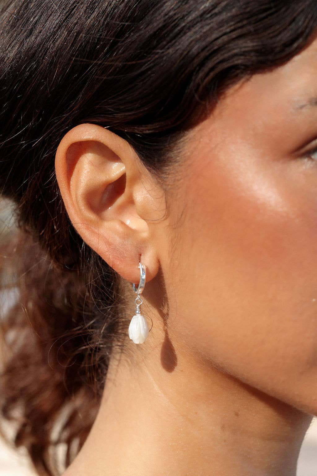 Ke Aloha Jewelry – wholesale Hoop earrings – Sterling Silver Latch Pikake Hoop Earrings - Healani3