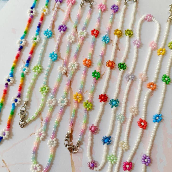 Beaded Necklace | Daisy Choker | Rainbow for wholesale by Kolorya