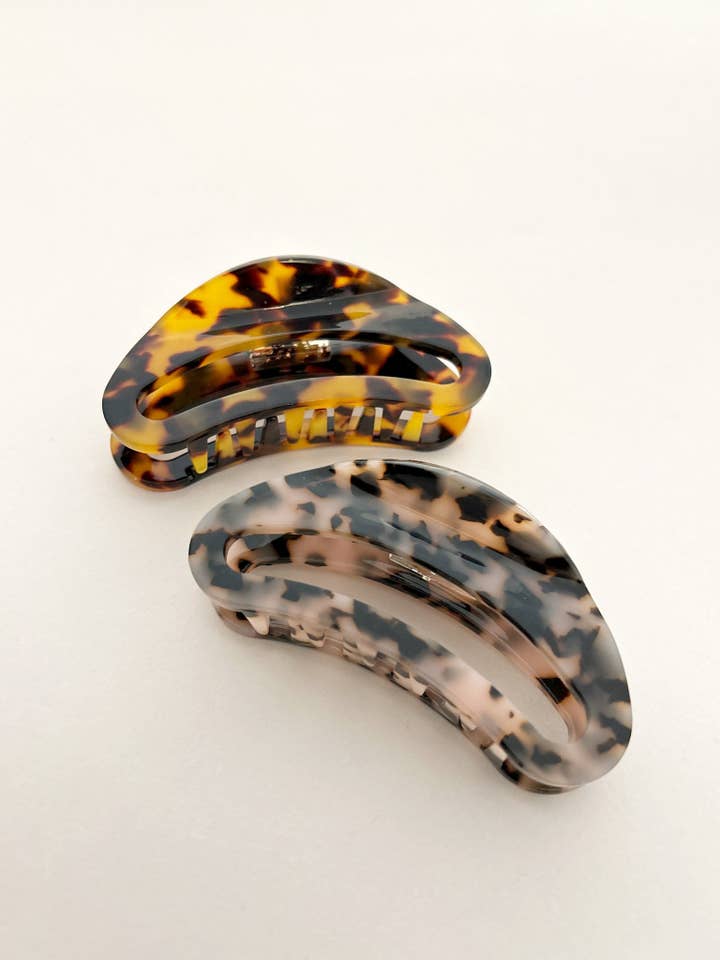 Oval Tort Hair Claw Clip (2col) for wholesale by Angels Whisper Accessories