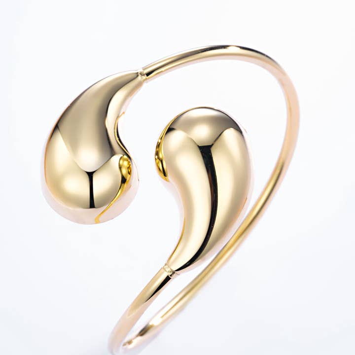 Gold 324AQ63 stainless steel bangle bracelet for wholesale on Faire2