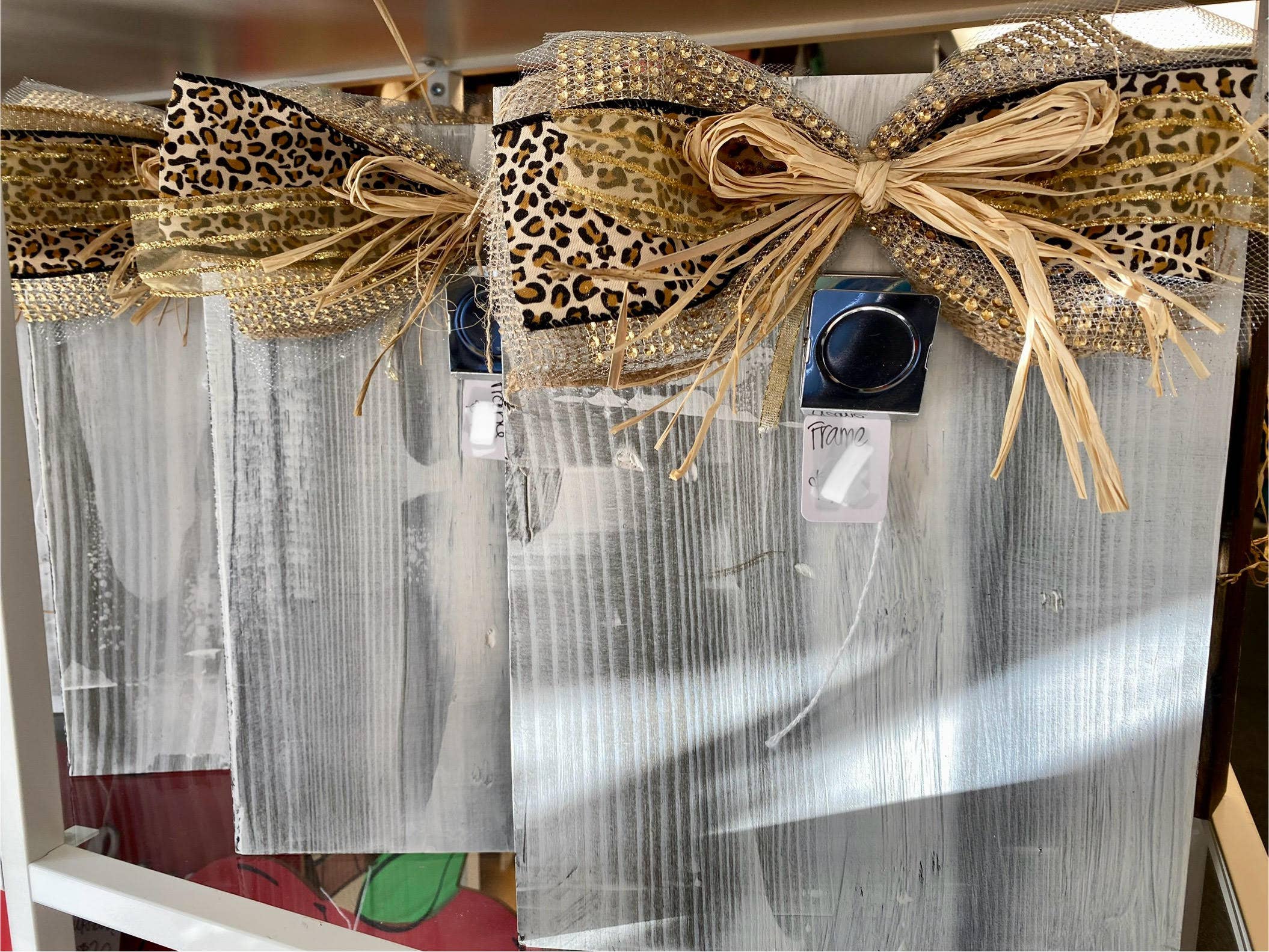 ARTSY - Wholesale Picture Frame - Handcrafted/Painted Clip picture frame1