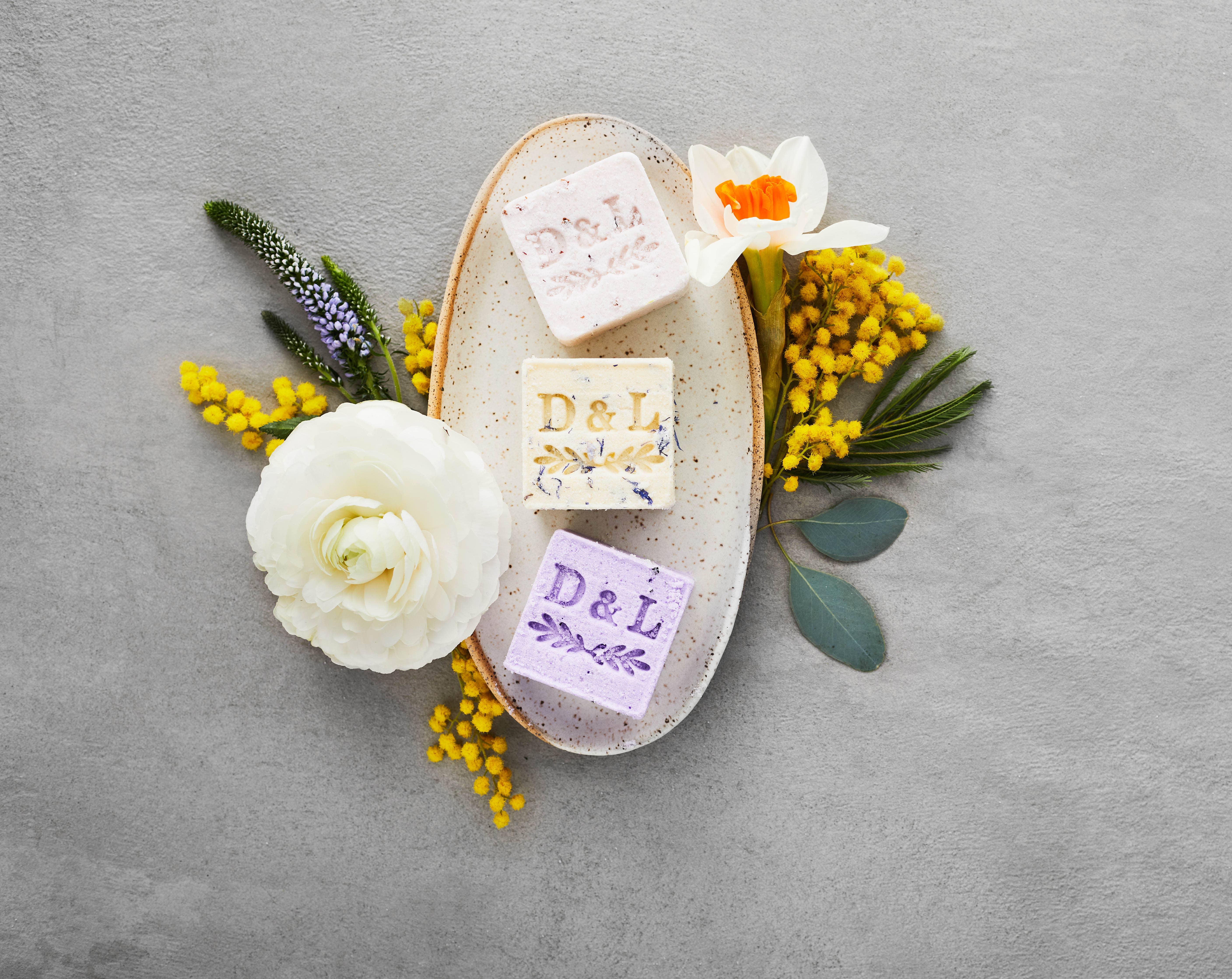 Dot & Lil - Vente Bombe de bain/poudre effervescente pour le bain - Cube de bain au lait mousseux de pivoine et feuille d'olive7