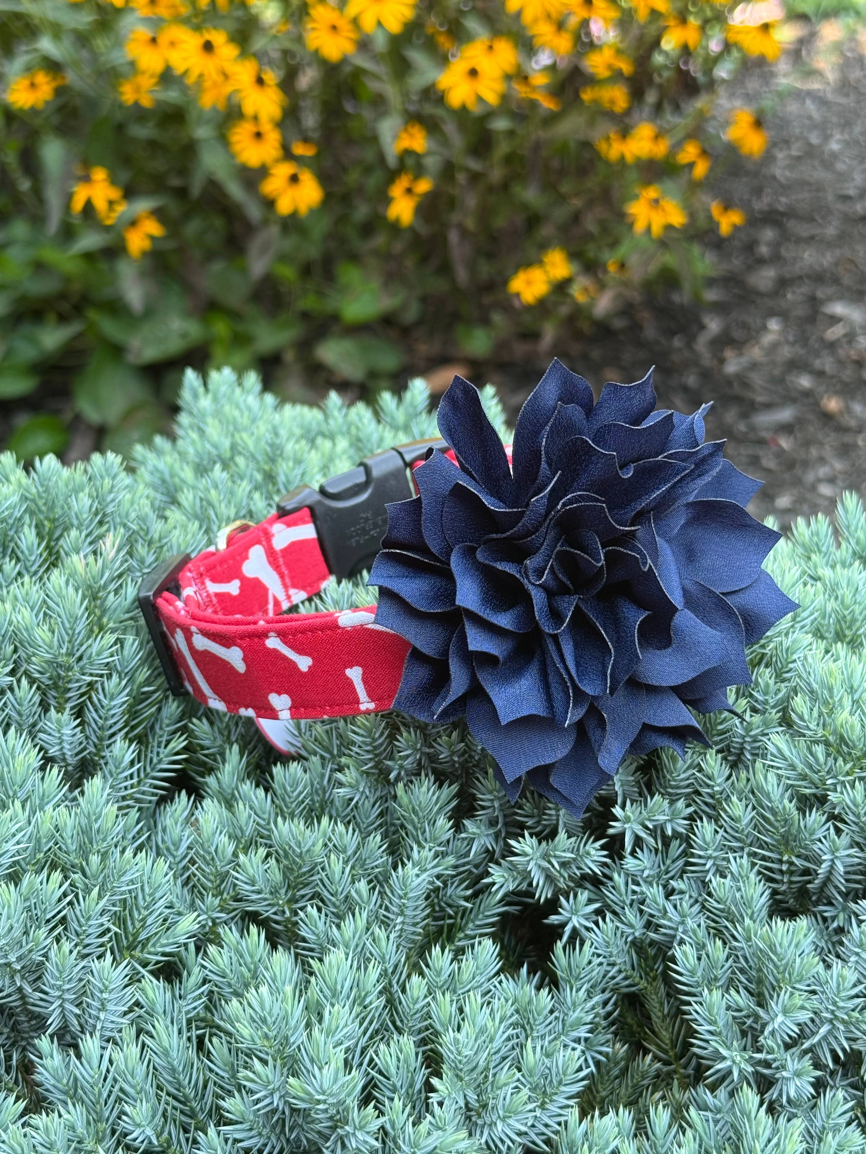 Dog Collar World - Wholesale Pet Collar - Dog - Navy Fluffy Flower1