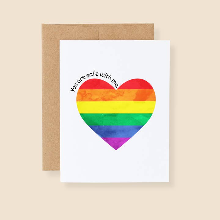 Tarjeta de felicitación con texto «You Are Safe With Me Hearts» para personas LGBTQ+ para venta al por mayor de Indigo Maiden