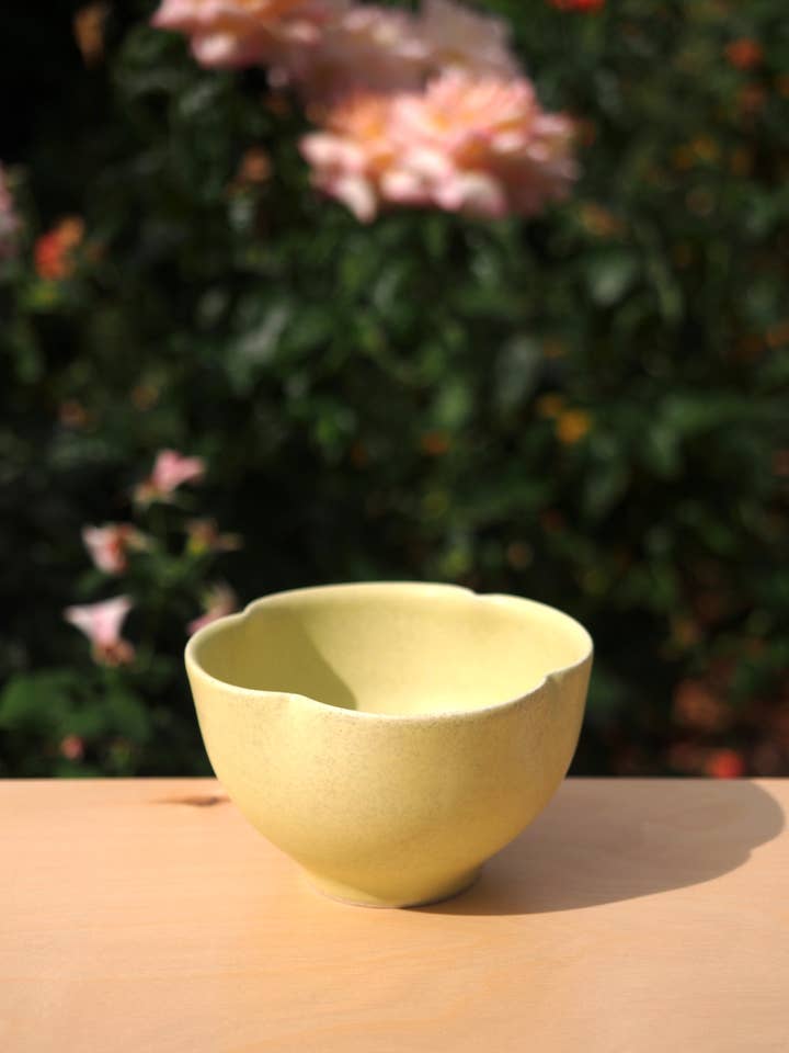Clover Scalloped Bowl for wholesale by Fun Is Forever