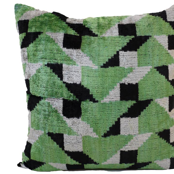 SKOVGRØN- IKAT SILKE/FLØJL PUDEBETRÆK 24"x24" for engroshandel hos MD Home