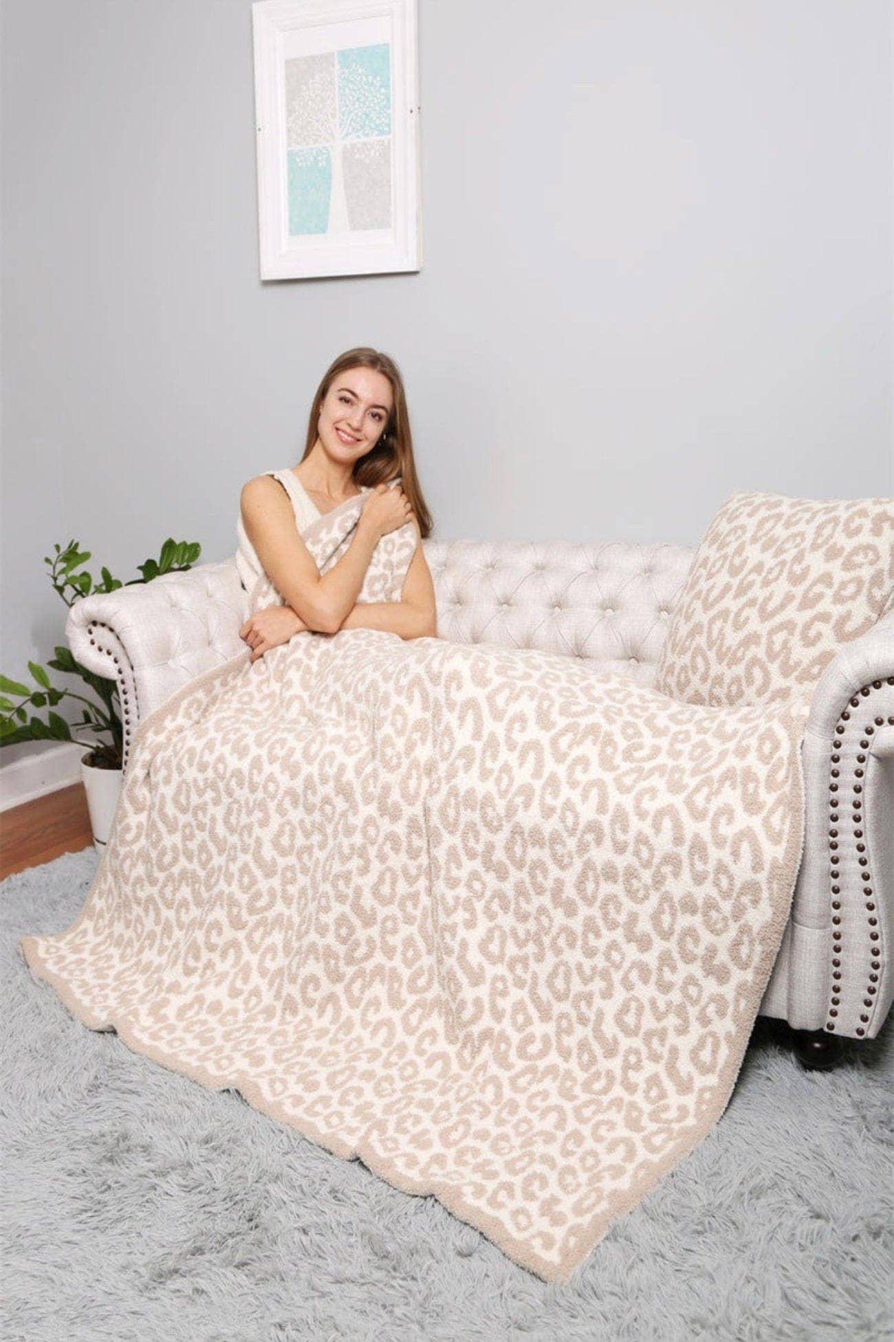 MiMi Wholesale - Wholesale Throw Blanket - Super Lux Leopard Print Throw Blanket5