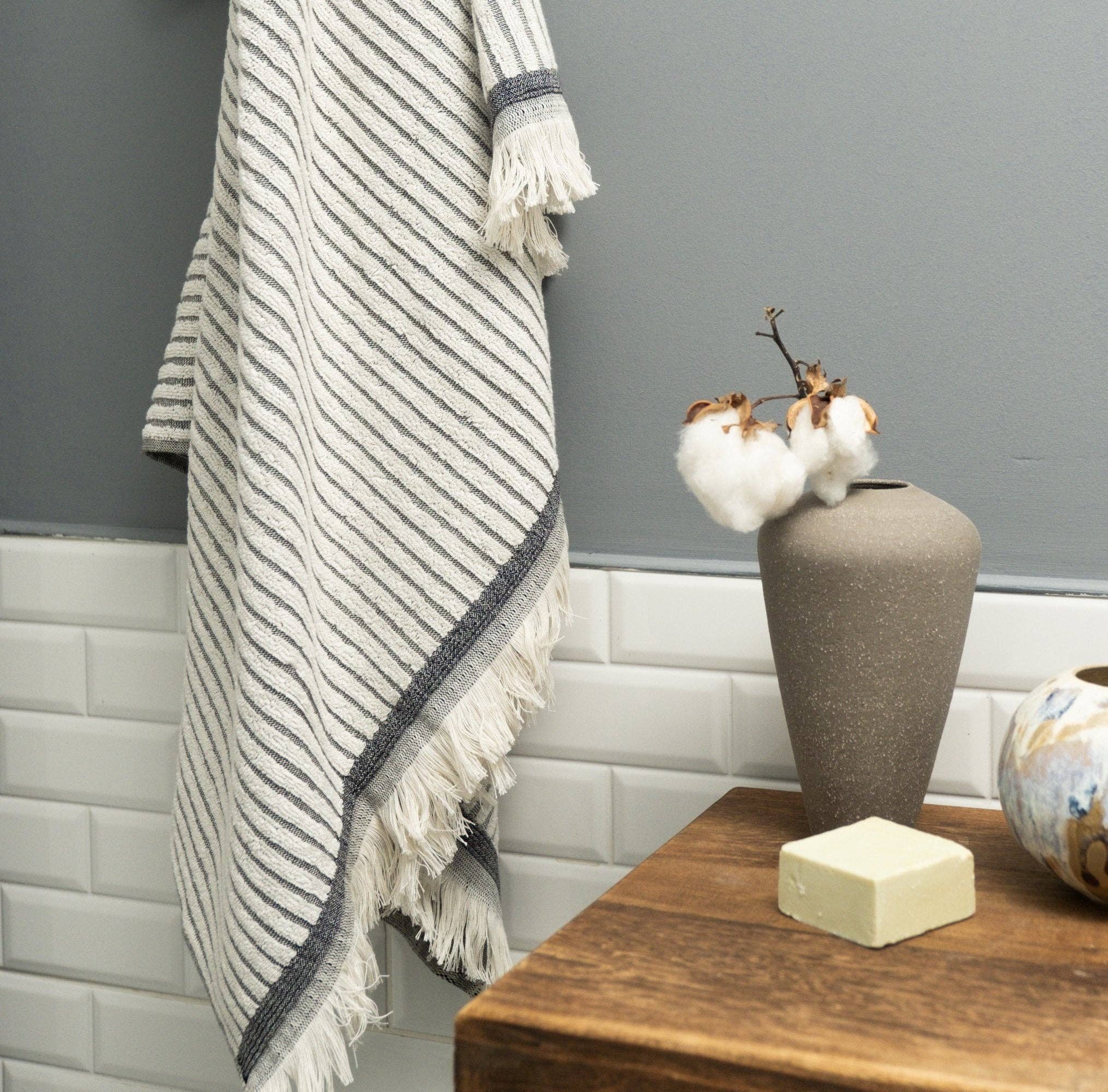 Primitive - Wholesale Badhanddoek - OUTLET - Ovella grote badhanddoek W0129