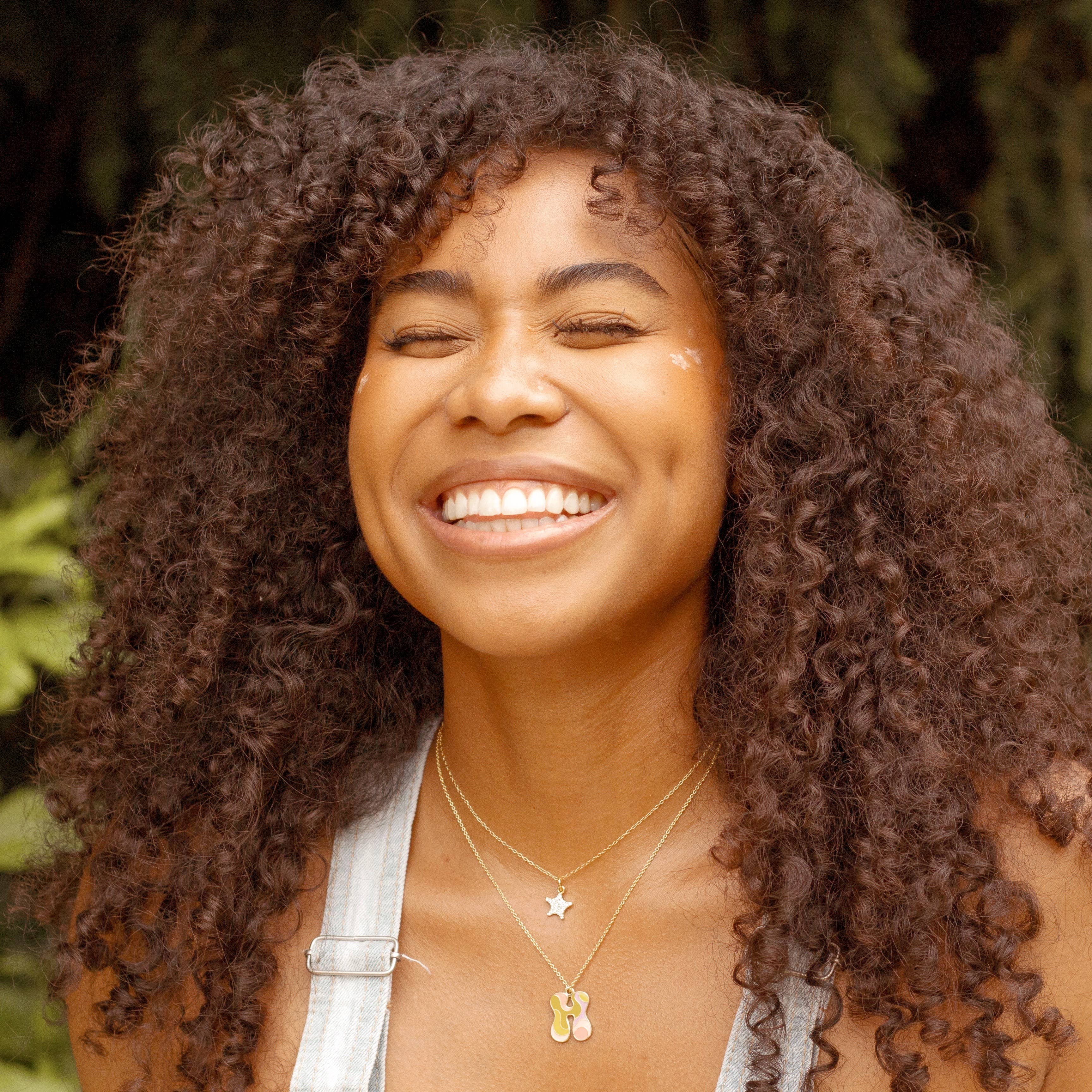 Kindness is Magic – Colar pingente/pendente por atacado – Colar Charm Inicial1