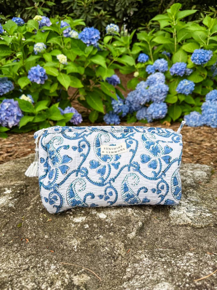 Etta Cosmetic Bag * SHIPS 1/30 * for wholesale by Sunshine & Lemmons