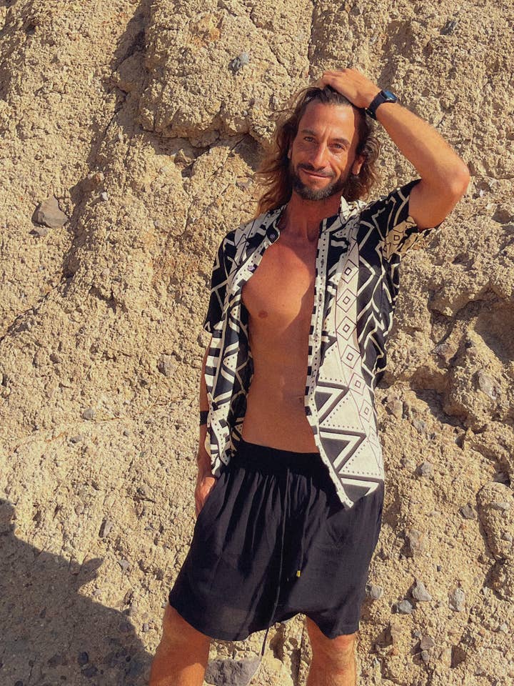 Shirts with rayon mao collars, available up to XXXL for wholesale by Arena Formentera