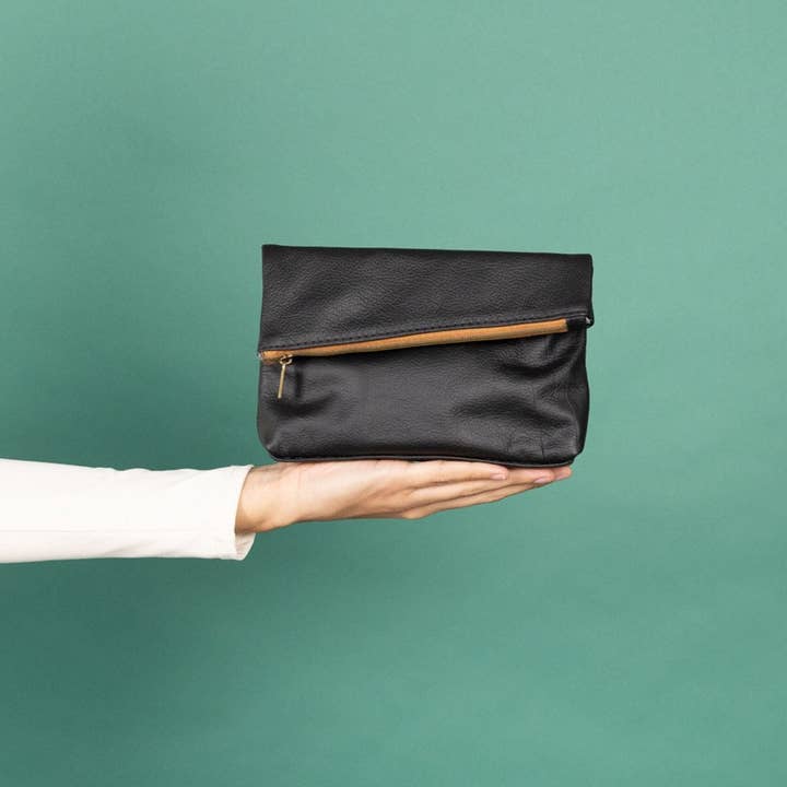 Deux Mains: Haiti Fair Trade - Wholesale Makeup/Cosmetic Bag - Asymmetric Makeup Bag10