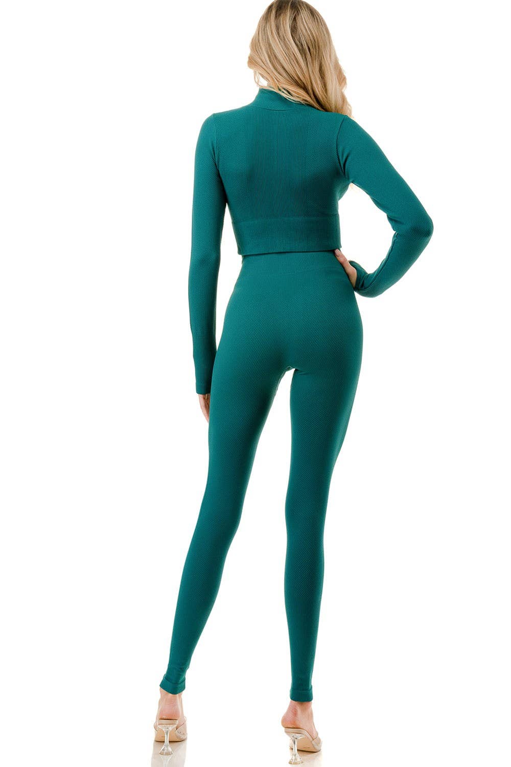 MIO WHOLESALE - Wholesale Activewear Set - Women's - JA33SET DIAMOND & STRIPE TEXTURED ZIP UP CROP JACKET SET6