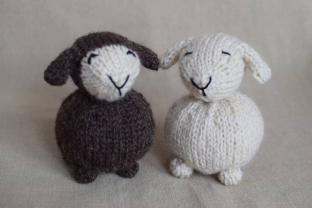NNK Press - Vente Accessoire de tricot/crochet - Patron de tricot Sweet Sheep2