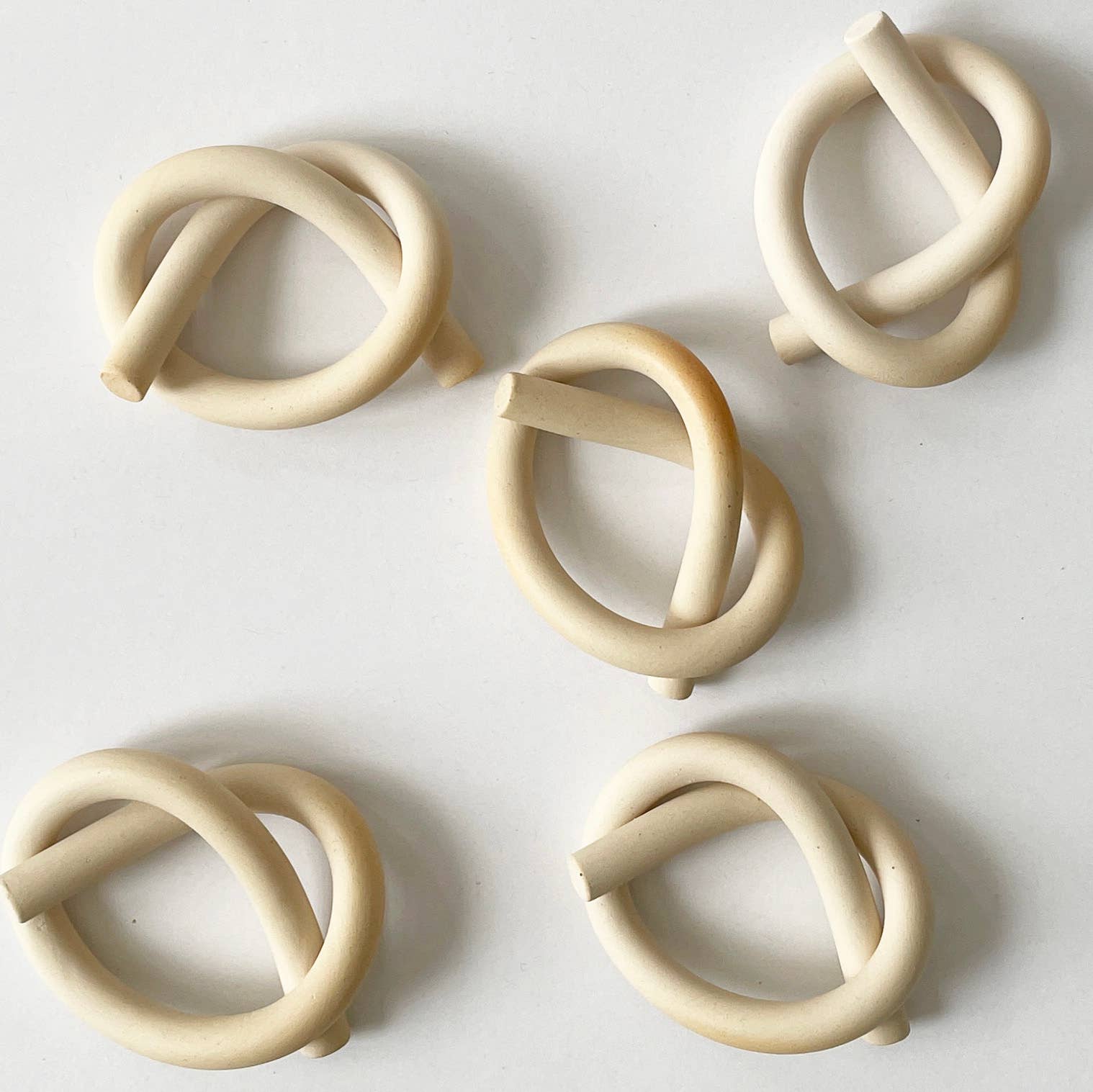 Sunday Studio - Wholesale Napkin Ring - Hand-rolled Ceramic Knot Napkin Rings Set of 41