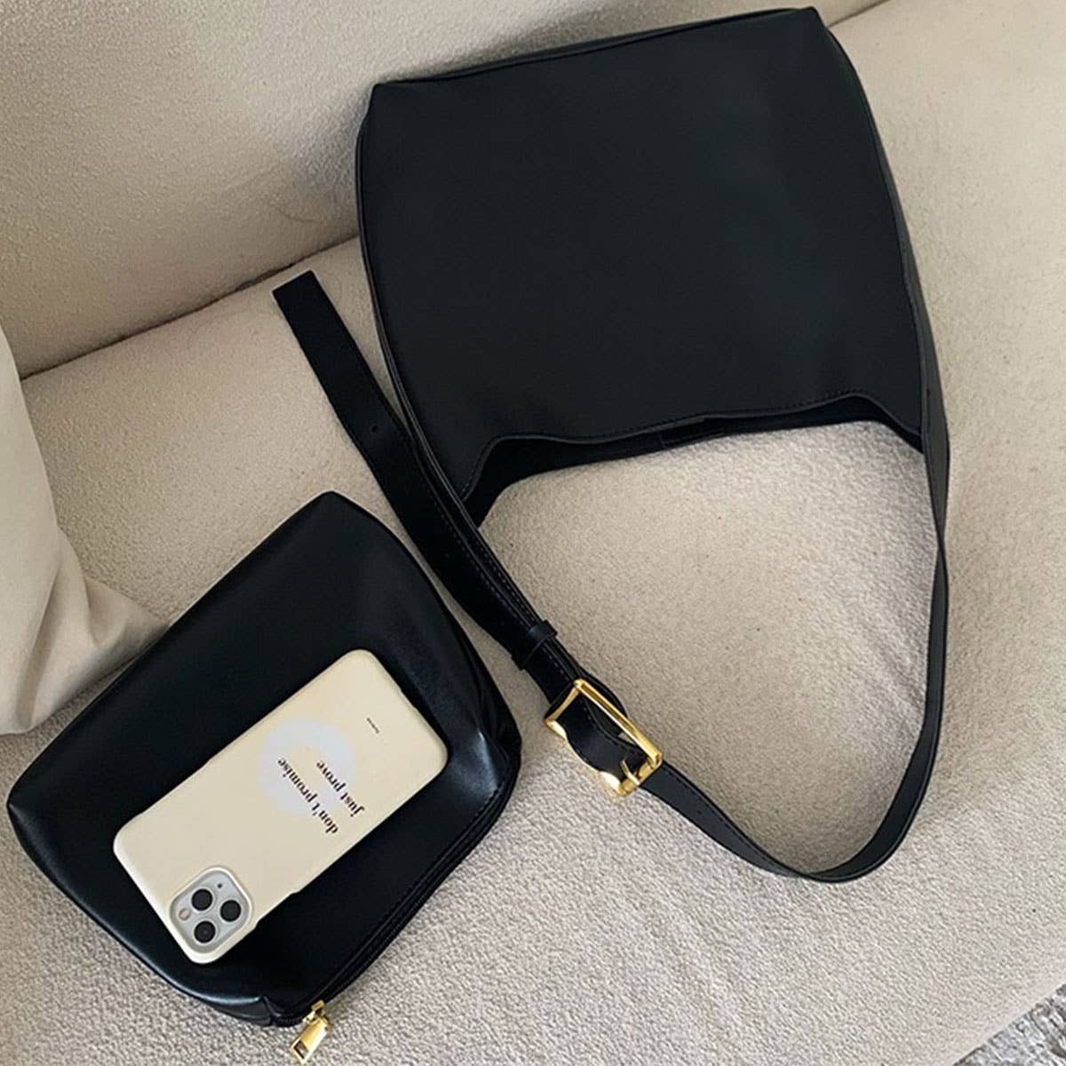 ACCITY - Wholesale Shoulder Bag - Women's - SIMPLE LEISURE BUCKET MESSENGER BAG_CWAB09641