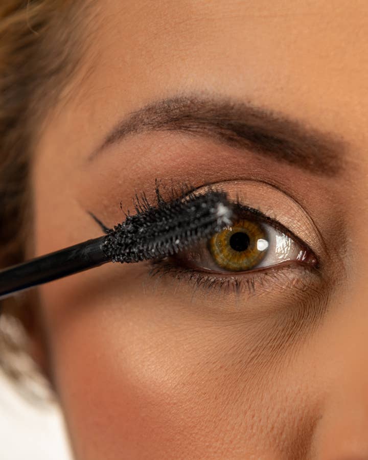 Eveline Cosmetics - Wholesale Mascara - BEL London Big Lash Mascara Extreme Length and Volume2