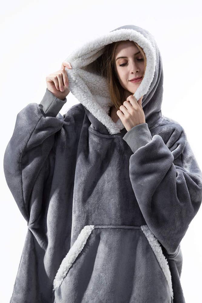 UNISHE - Wholesale Robe - Women's - Hooded Fluffy Robe Blanket with Pockets ZZKF2277