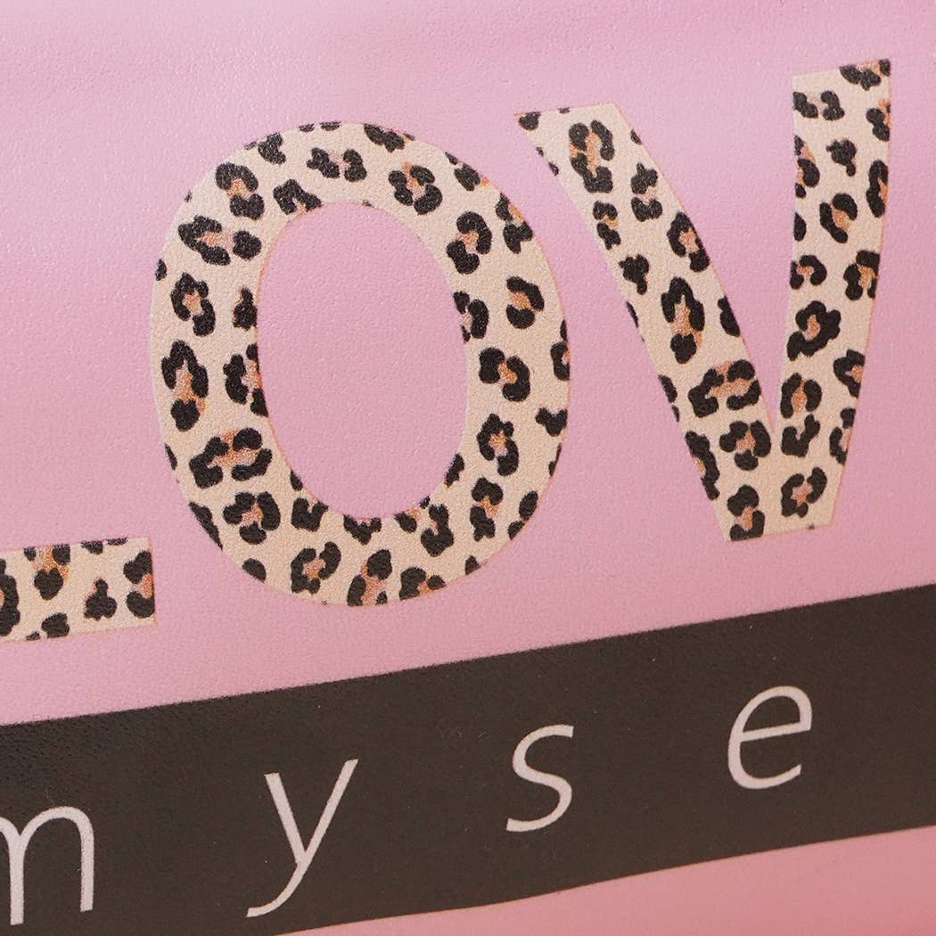 ROSA Bolsa de maquillaje Love My Self con estampado de leopardo de venta al por mayor en Faire1