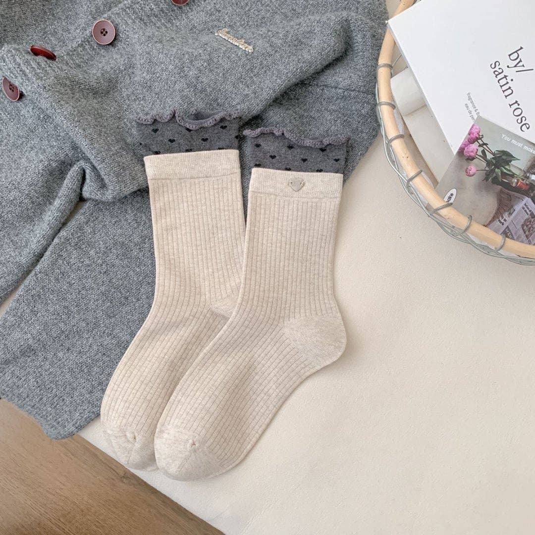 alberalkirk - Wholesale Socks - Women's - Color Block Ruffle Trim Socks Polka Dot Button Accent M5A0221