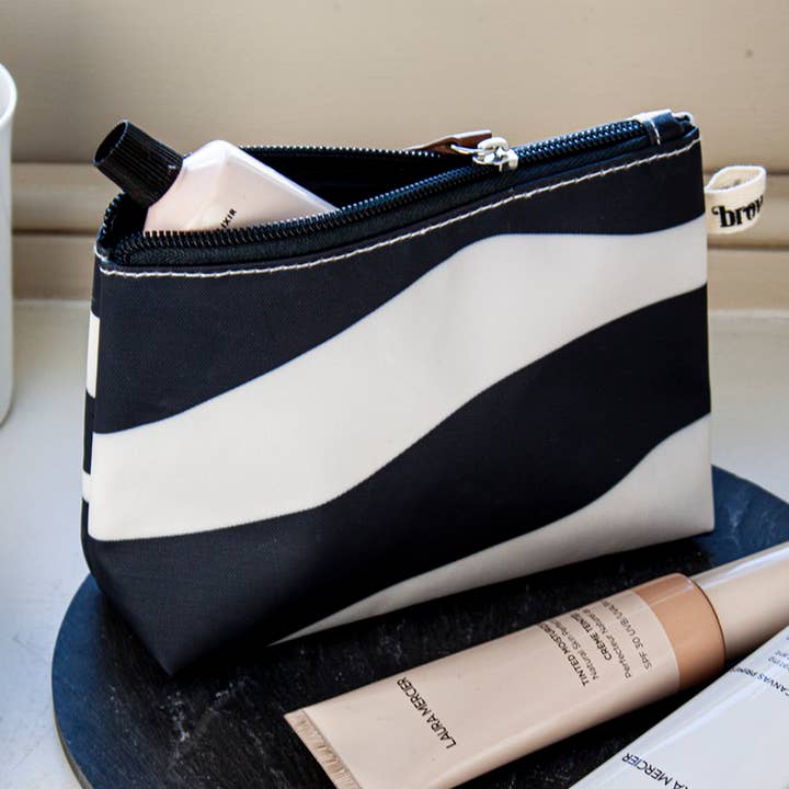 Borsa da trucco Surf per la vendita all'ingrosso da parte di Brownstone London