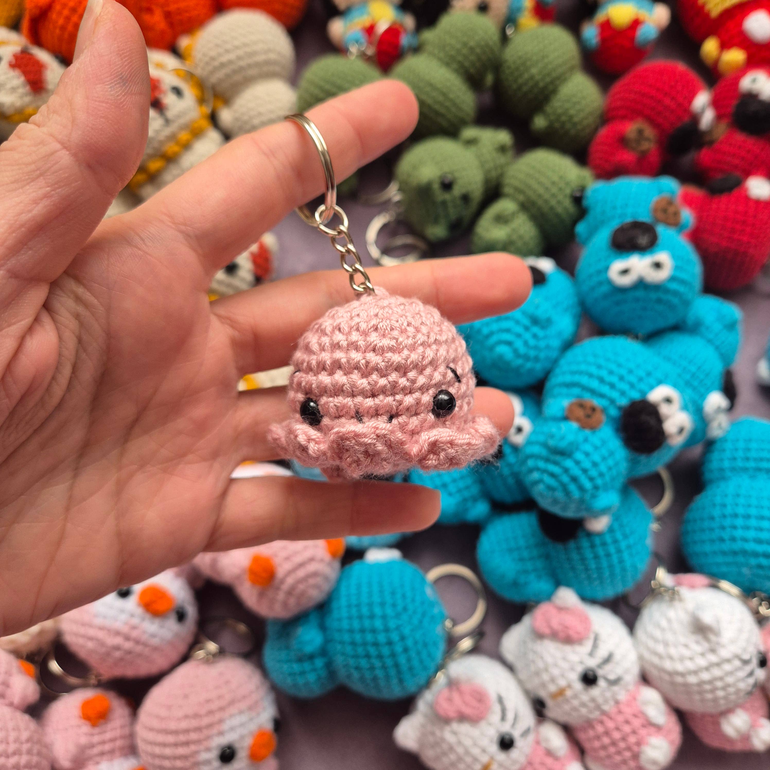 despinacrafting – Porta-chaves - Unissexo por atacado – Chaveiro Amigurumi de Crochê em tamanho de dedo, Brinquedo de Pelúcia9