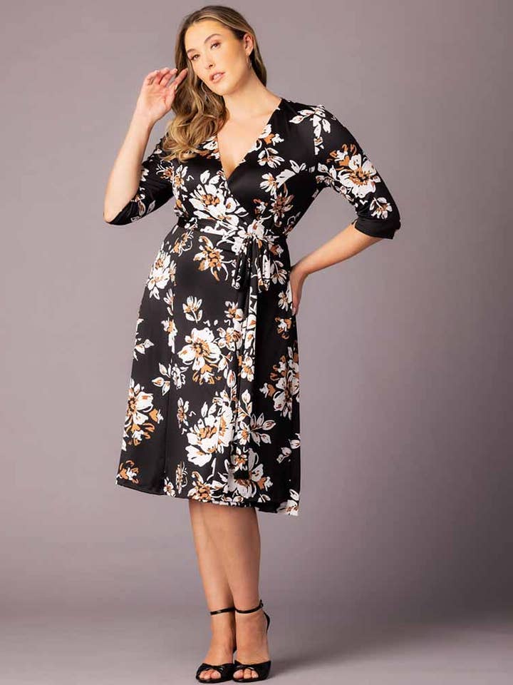 Vestido cruzado con estampado exclusivo - Talla grande para venta al por mayor de Kiyonna