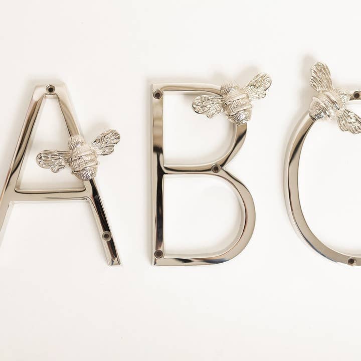 Mässingsbi Premium Husbokstäver med Bi - 5 Tum för wholesale av Brass bee