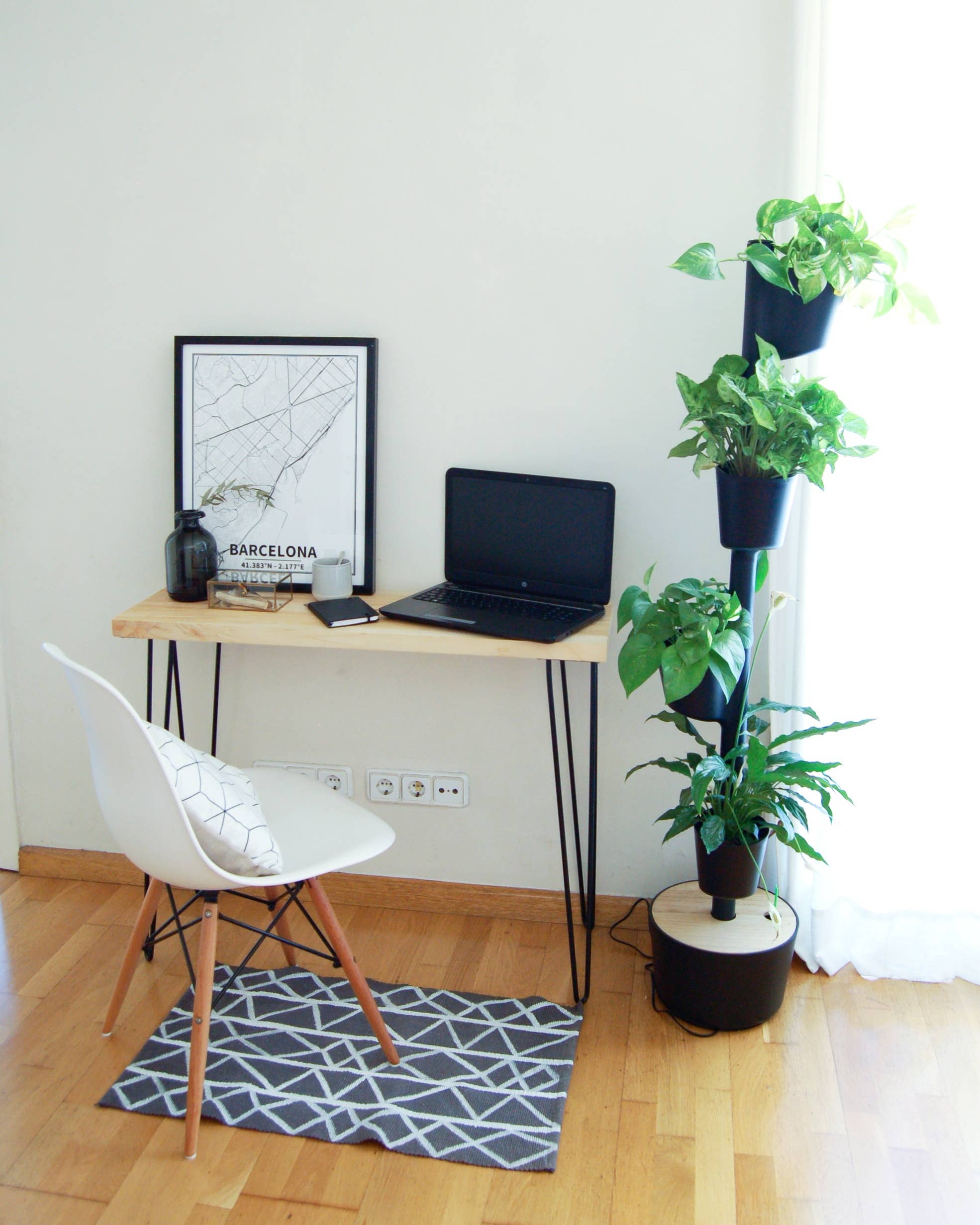 CitySens - Wholesale Planter Box - CitySens Smart Self-Watering Vertical Planter18