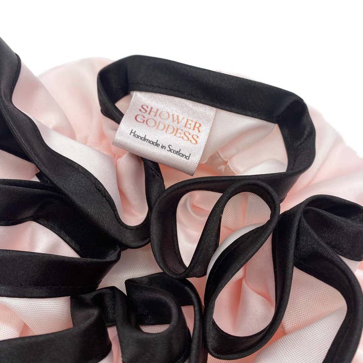 SHOWER GODDESS – wholesale Duschmössa – Vintage rosa satin lyxig duschmössa2