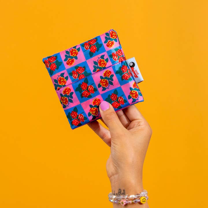 Lucky Goods Paper - Wholesale Tote bag – Women's - Charming Florals Foldable Nylon Tote2