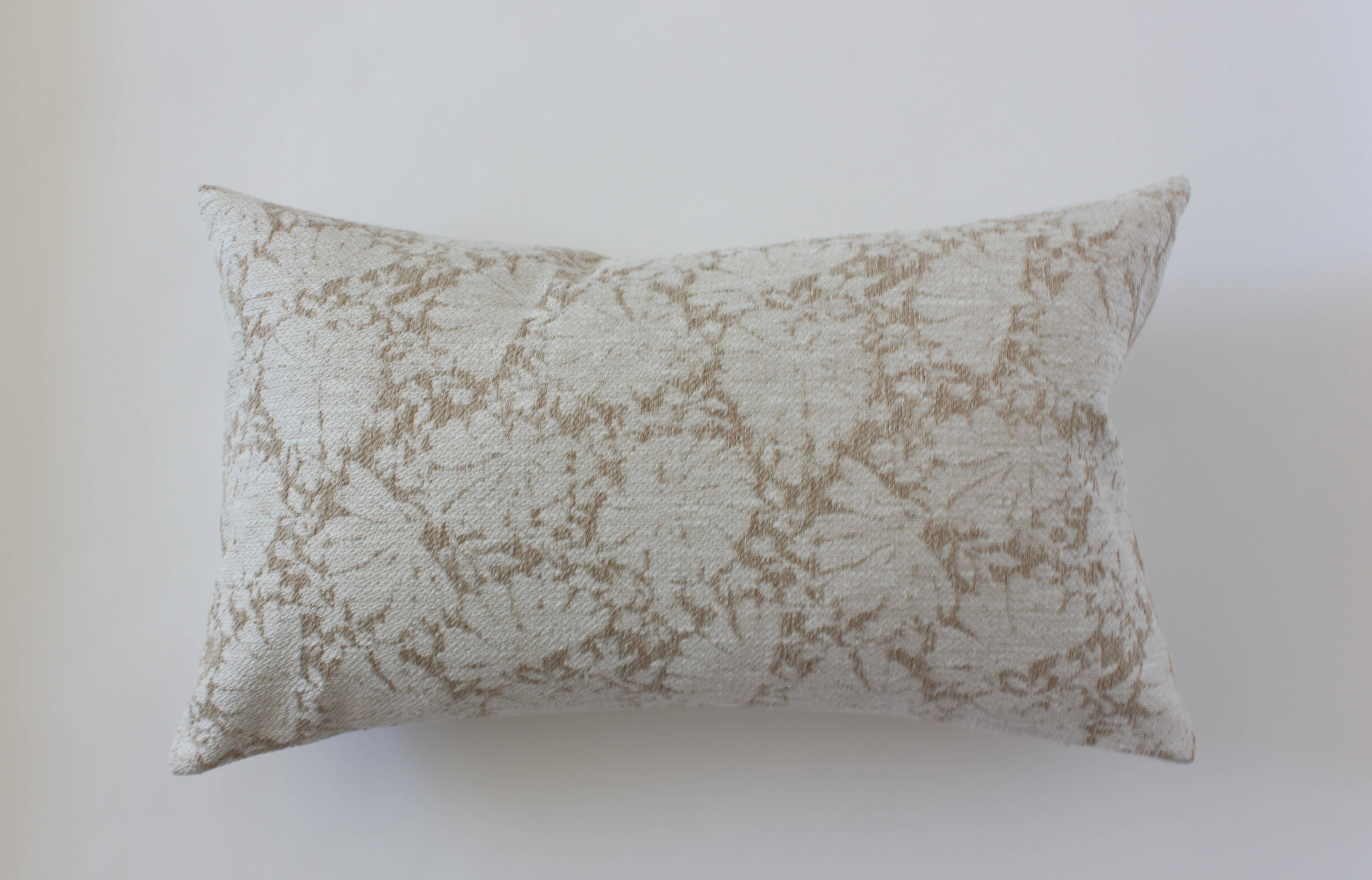 Textileish - Wholesale Throw Pillow Cover - Cream Floral Lumbar Pillow Cover, Ivory Pillow | Evielle 7